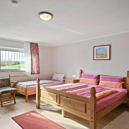 Cosy In Neustra Burg דירה Balesfeld